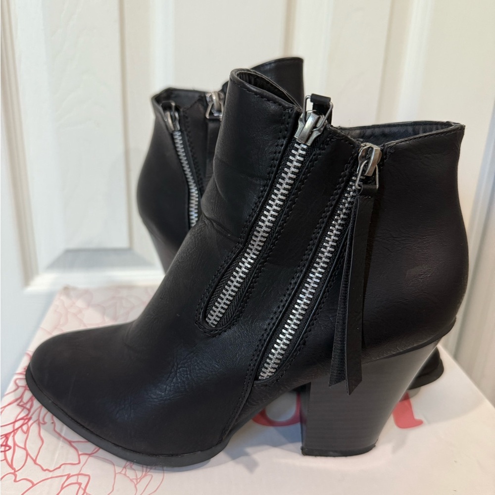 Journee Collection Black Ankle Boots with Dual Zipper